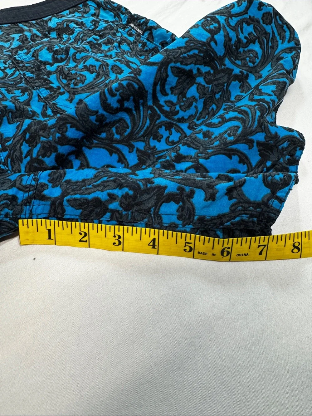 VTG Quiksilver Boardshorts Men 34 Blue Floral Baroque Surf Made in USA 1980s